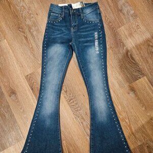 Nwt Rue21 Women's Mid Rise Fit & Flare Jeans - Size 00 Stretch